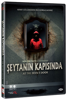 At The Devil's Door - Seytanin Kapisinda