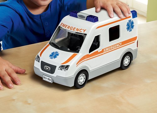Revell Maket Ambulance Jr.Kit 806