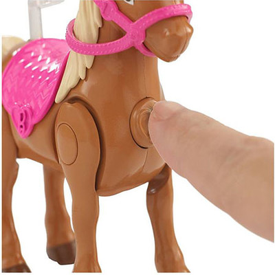 Barbie Hep Yanımda ve Atı FHV60