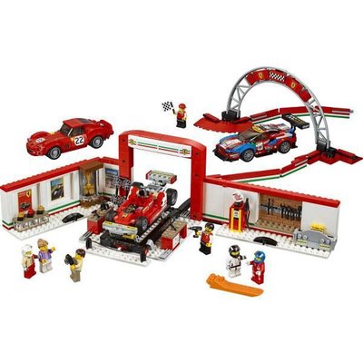 Lego 75889 Muhteşem Ferrari Garajı