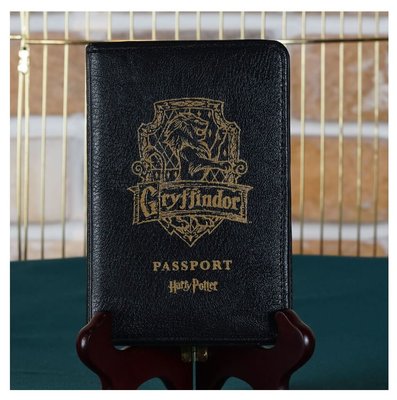 Wizarding World   Harry Potter Pasaport Kılıfı   Gryffindor