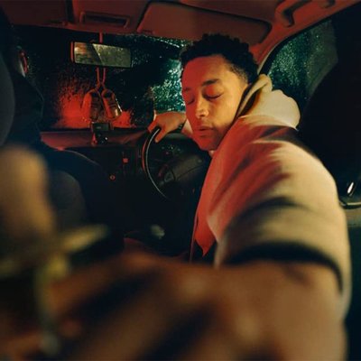 Loyle Carner Hugo Plak