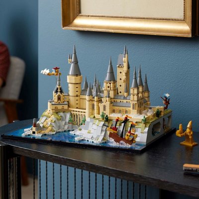 LEGO Harry Potter Hogwarts Şatosu ve Bahçesi 76419