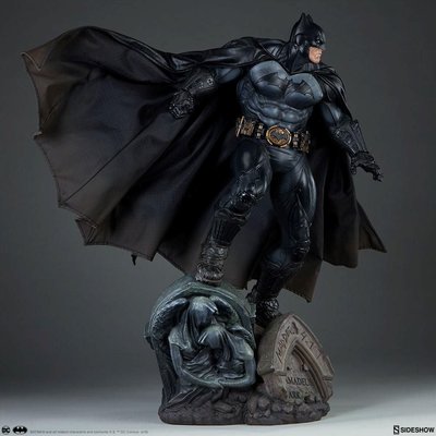 Sideshow Collectibles Batman Premium Format Figure