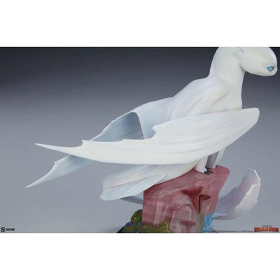 Sideshow Collectibles Light Fury Statue