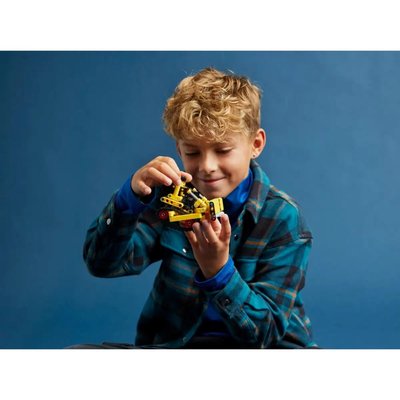 Lego Technic Ağır Hizmet Buldozeri 42163