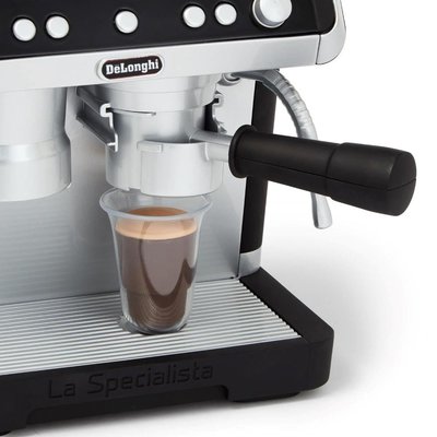 Delonghi barista 2024 coffee machine