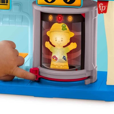 Fisher Price Little People Eğlenceli Havaalanı Oyun Seti HTJ26