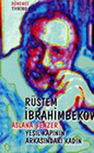 Aslana Benzer Yeşil Kapının Arkasındaki Kadın