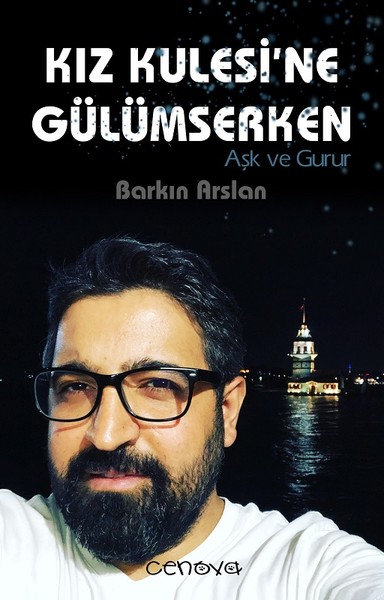 Kız Kulesi'ne Gülümserken