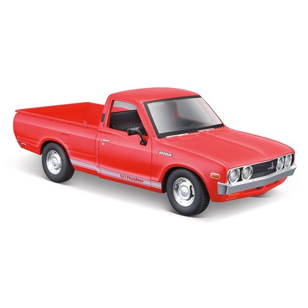 Maisto 1/24 1973 Datsun 620 Pick-up Model Araba