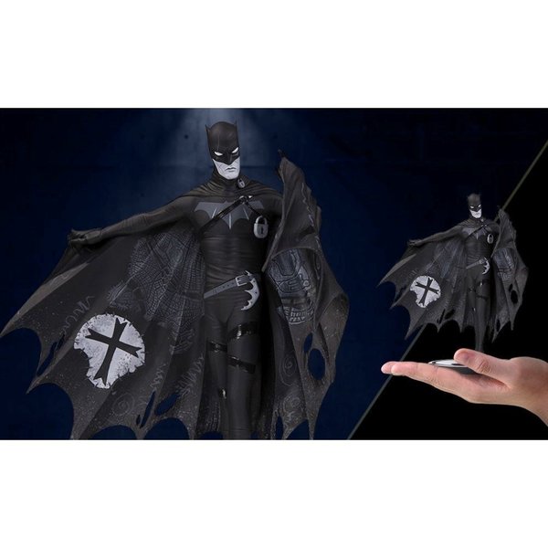 Dc Collectibles Batman & Joker Black & White Gerard Way Statue Set