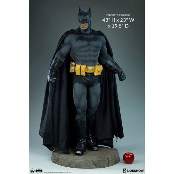 Sideshow Collectibles Batman Legendary Scale Figure