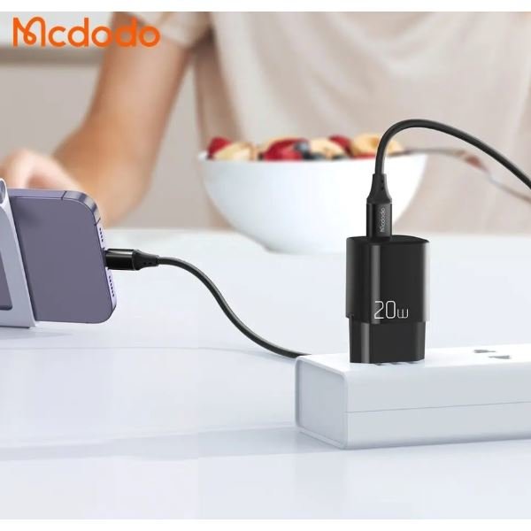 Mcdodo CH-4044 20W PD Şarj Adaptörü & Dahili Type-C to Type-C Şarj Kablosu – Siyah