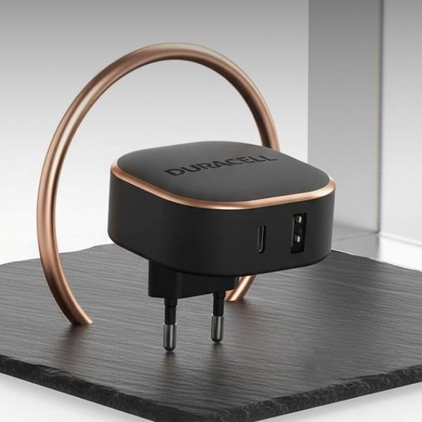 Duracell 30W USB-C PD Akıllı Hızlı Şarj Adaptörü