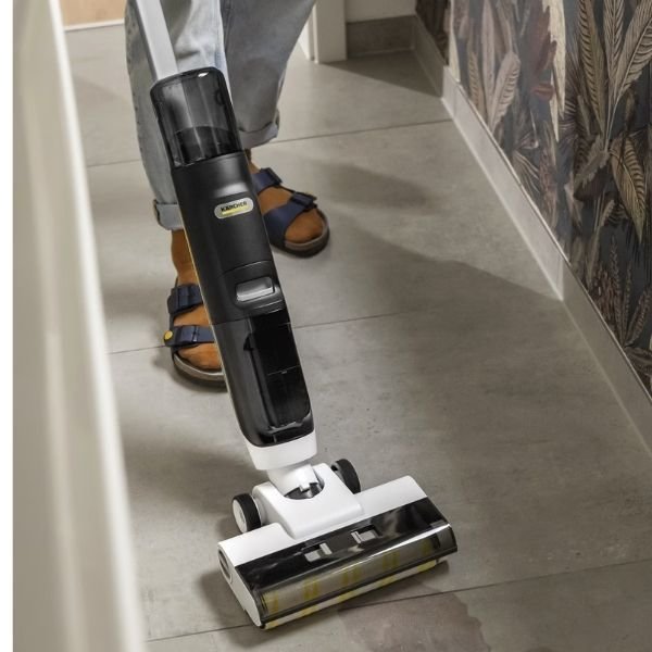 Karcher FCV 3 Islak Kuru Şarjlı Dikey Süpürge