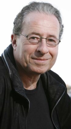 Peter James